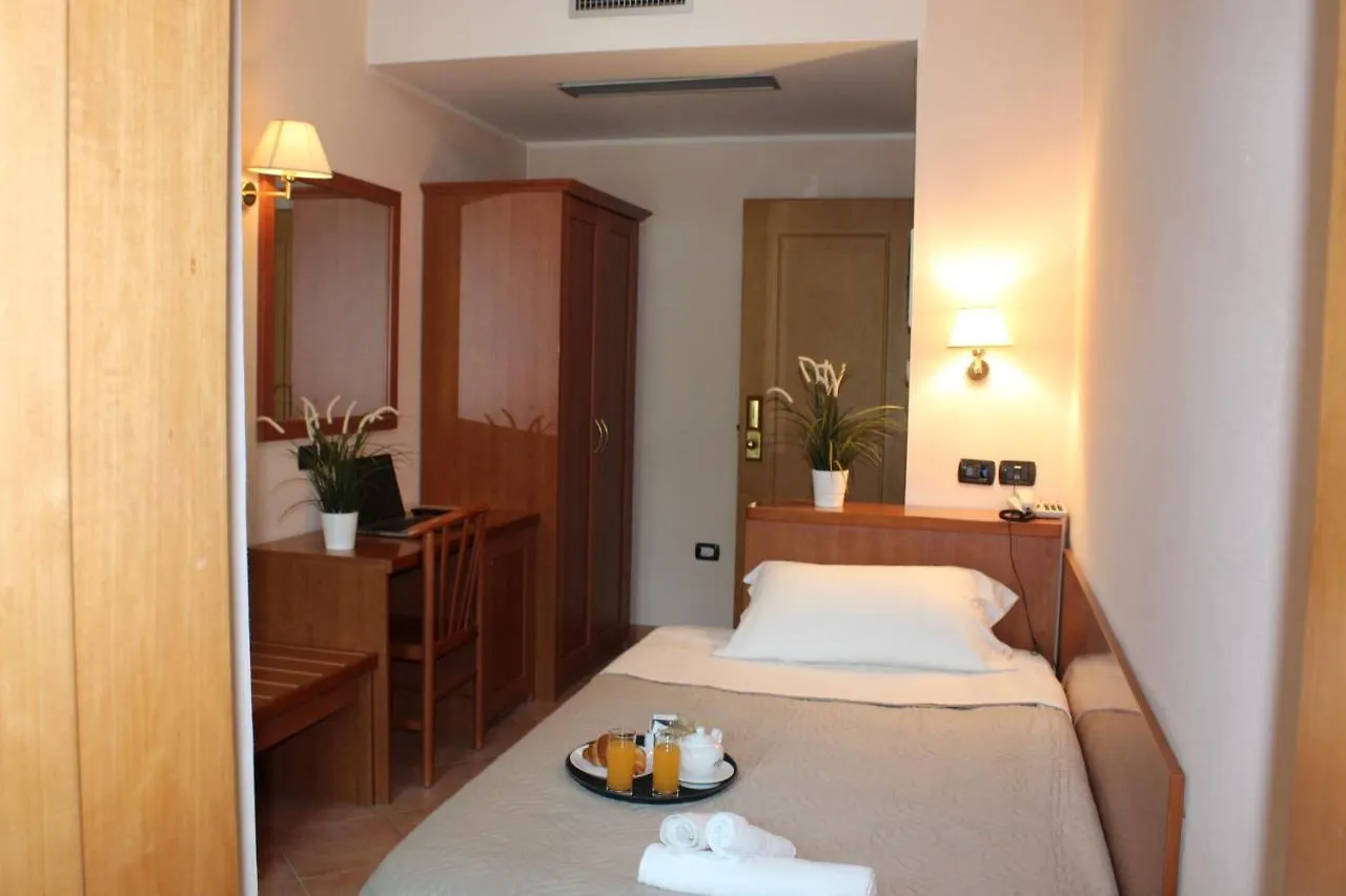 Depandance Hotel Jole Чезенатико